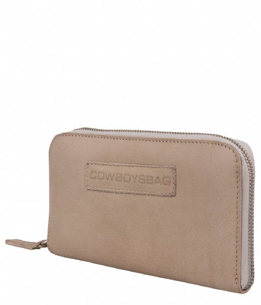Cowboysbag Zip wallet Purse Paterson beige