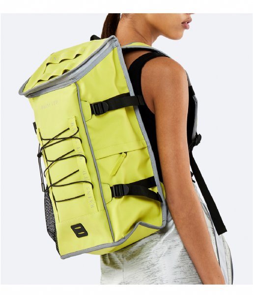 Rains Everday backpack LTD Mountaineer Bag neon yellow (28)