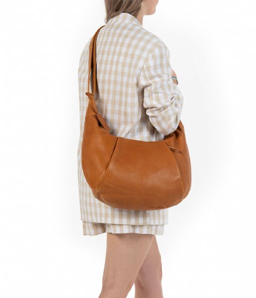 Burkely Shoulder bag Just Jolie Croissant Bag Cinnamon Cognac (24)