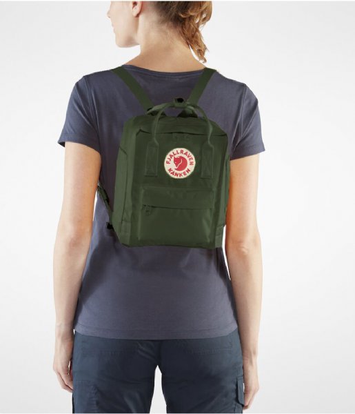 Fjallraven Everday backpack Kanken Mini forest green (660) | The Green Bag